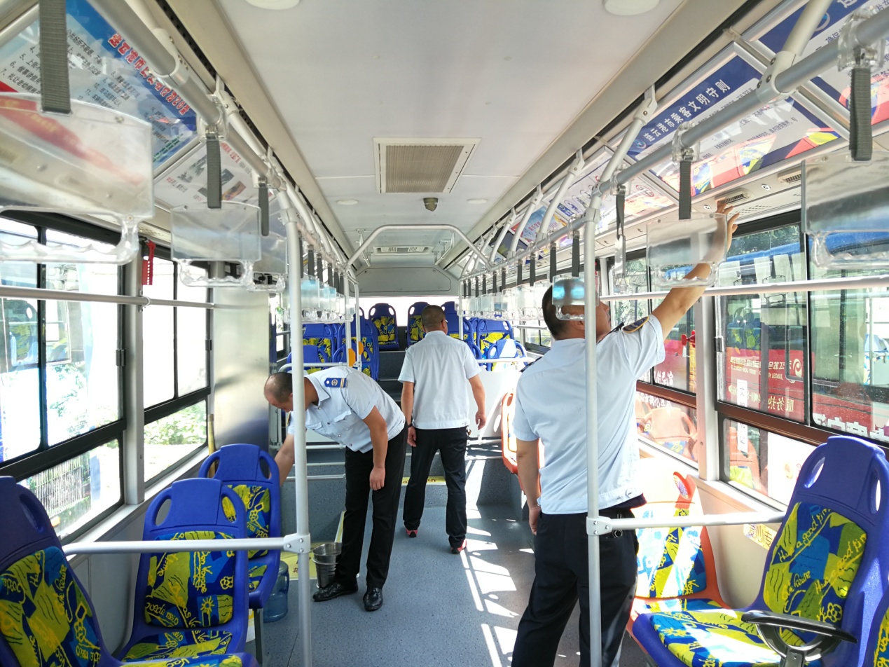 公交集團海通公交公司開展夏季高溫車輛檢查工作